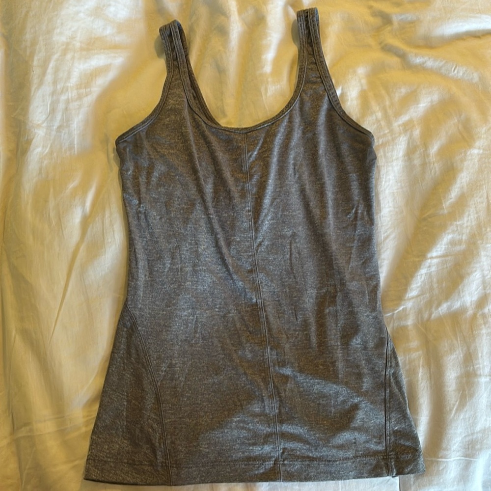 Lululemon grey tank top